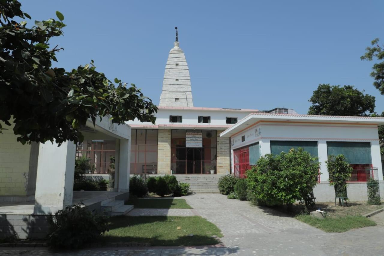 Radha Madhav Ashram Vrindavan Vrindāvan Exterior foto